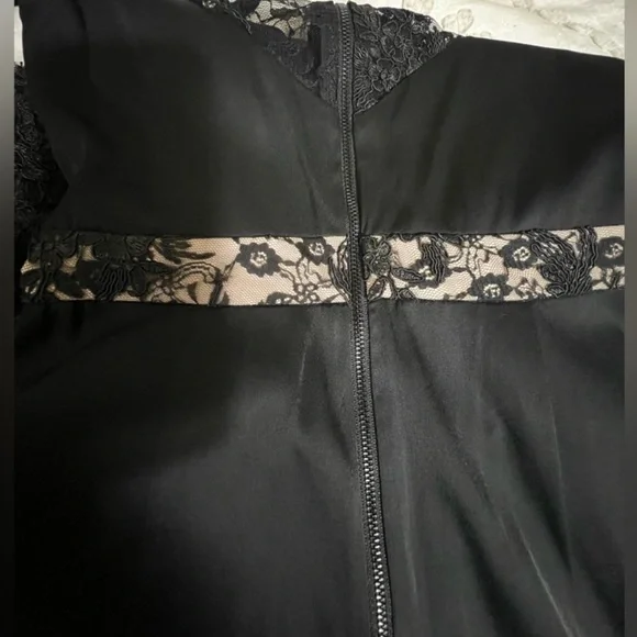 Alice + Olivia Black Satin Lace Jumpsuit - Picture 6 of 7